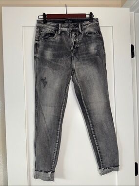 Judy Blue Grey Washed Ankle Jeans with Raw Hem Skinny Fit Sz 7/28